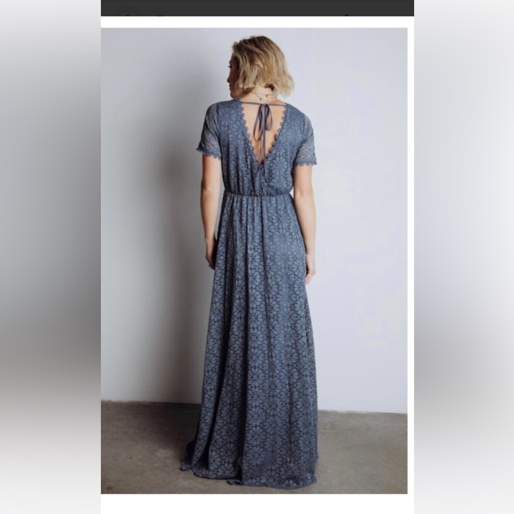Elegant Lace Maxi Dress in Dusty Blue